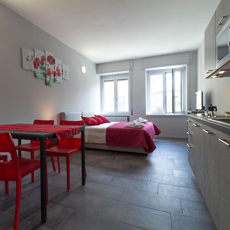 Papavero Apartment - Affitti Brevi Italia Lecco Exteriör bild